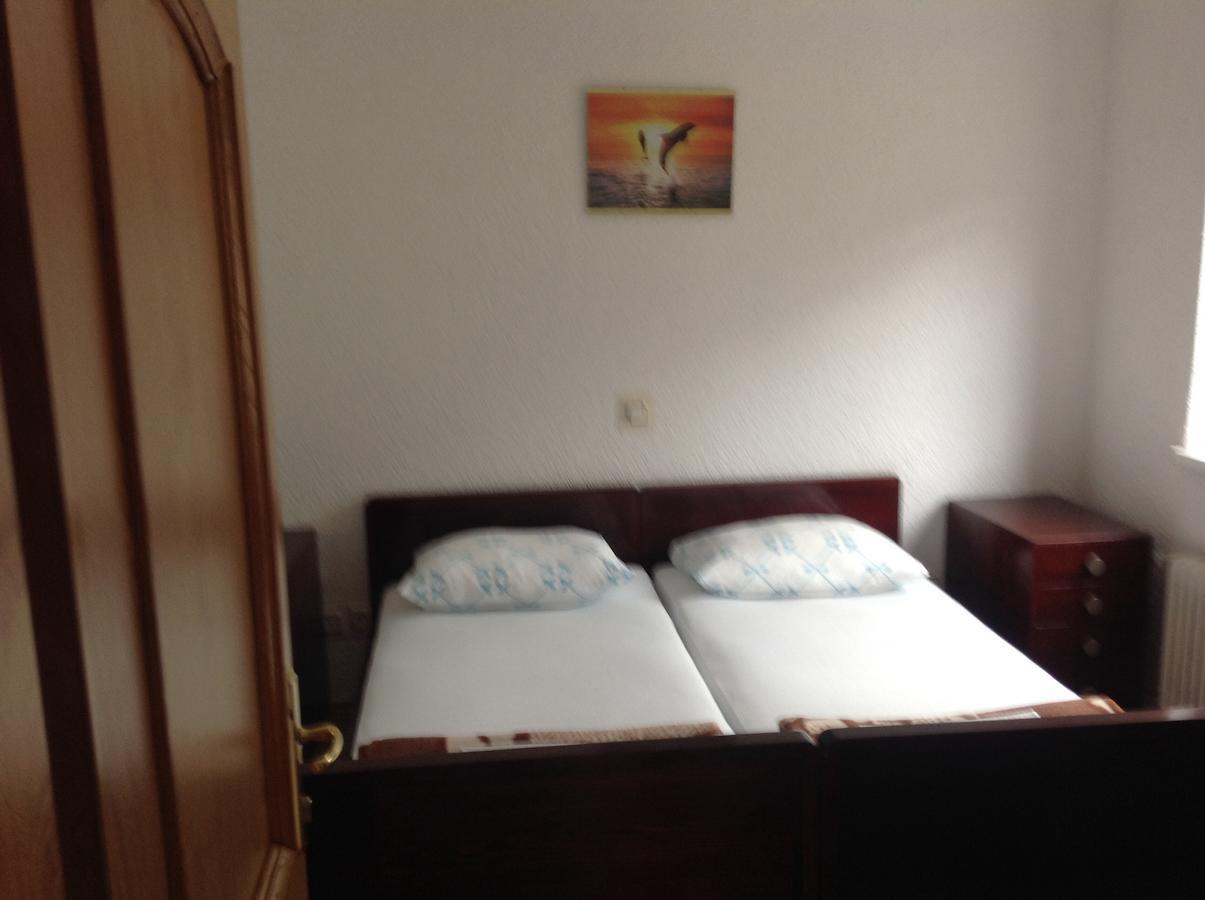 Katarina Apartments And Rooms Sibinj Krmpotski Chambre photo