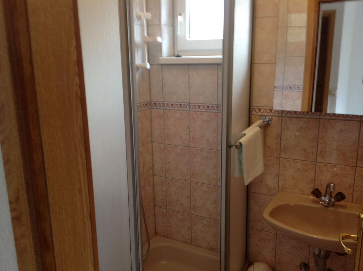 Katarina Apartments And Rooms Sibinj Krmpotski Chambre photo