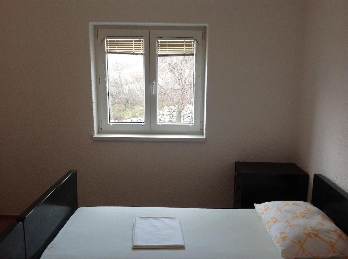 Katarina Apartments And Rooms Sibinj Krmpotski Chambre photo